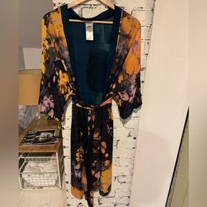 Chico’s Kimono Style Robe